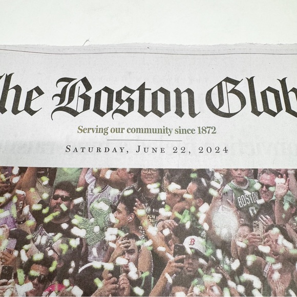 2024 BOSTON CELTICS 18TH NBA TITLE  PARADE ISSUE TITLE WAVE 6-22-24 BOSTON GLOBE - Picture 2 of 5